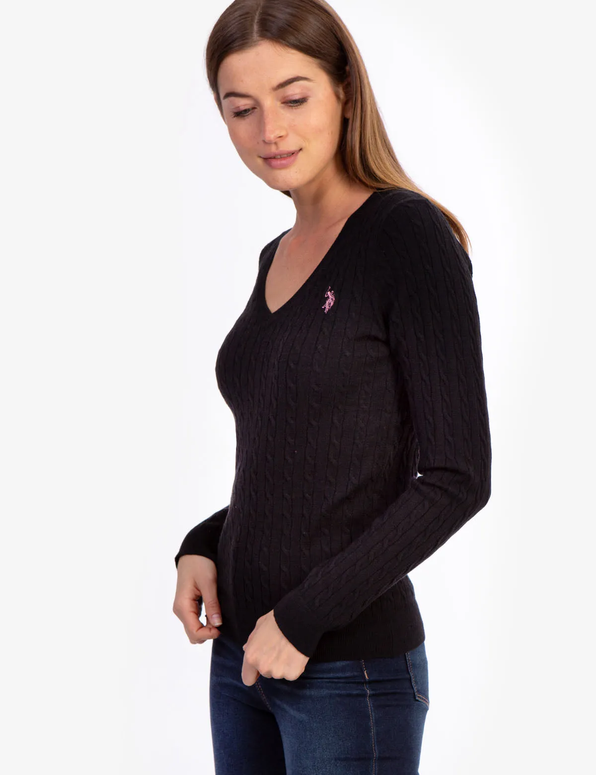 SOFT CABLE V-NECK SWEATER
